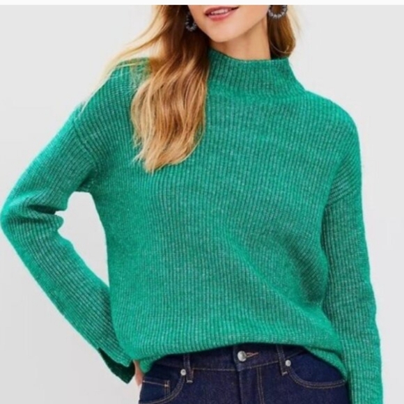 LOFT Sweaters - LOFT Vibrant Green Turtleneck Sweater